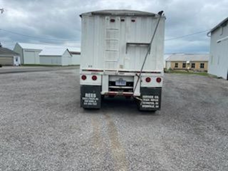 1997-jet-34'-tandem-axle-semi-hopper-trailer-image-3