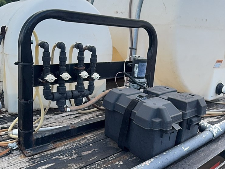 20-foot-gooseneck-with-pressure-wash-equipment-image-19
