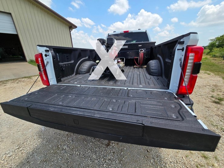 2024-ford-f350-image-7