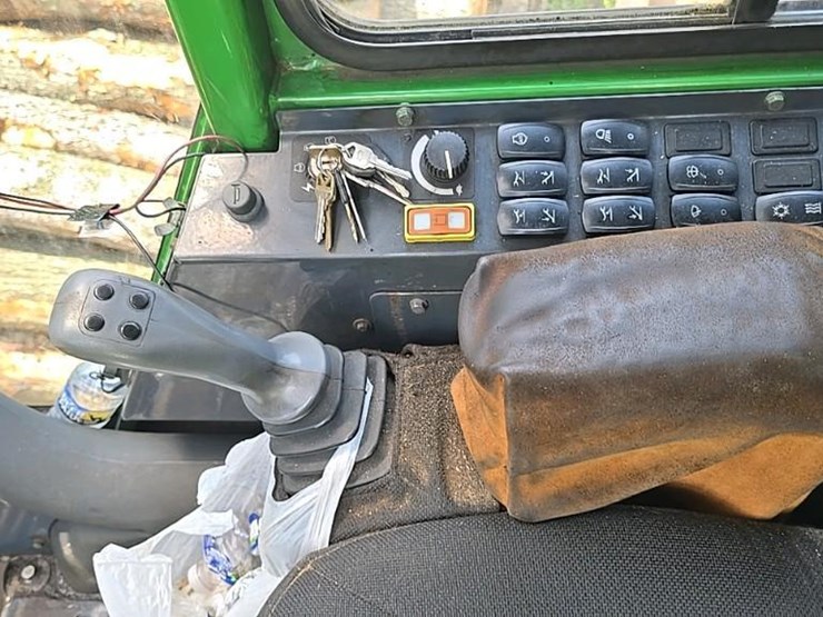 2014-deere-437d-image-92