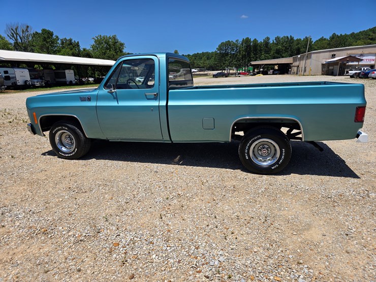 1977-chevrolet-custom-deluxe-image-11