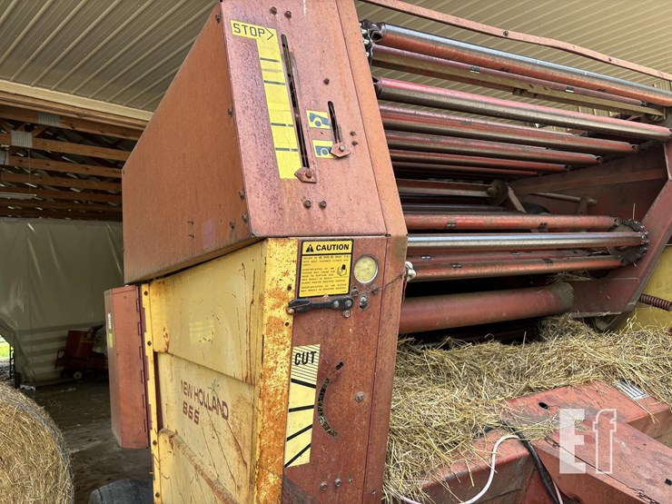 new-holland-855-image-12