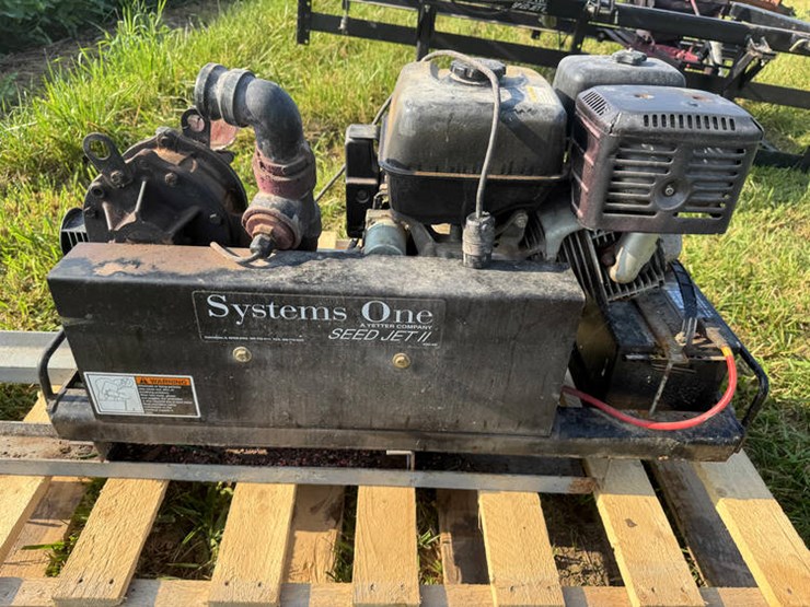 #1422-•-systems-1---2-box-seed-tender-w/-honda-eng.-image-2
