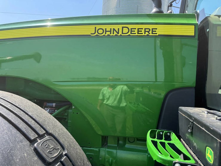2014-john-deere-8270r-image-32