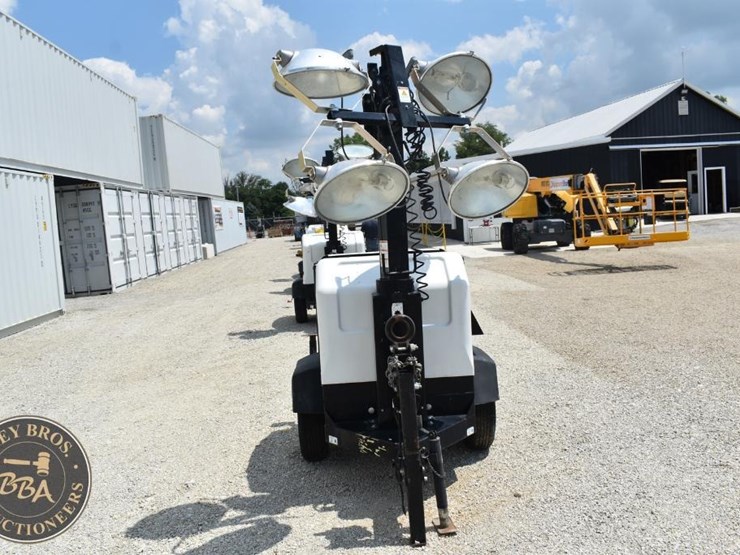 2019-allmand-bros-night-lite-v-series-image-12
