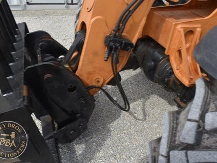 2014-caterpillar-th407c-image-34