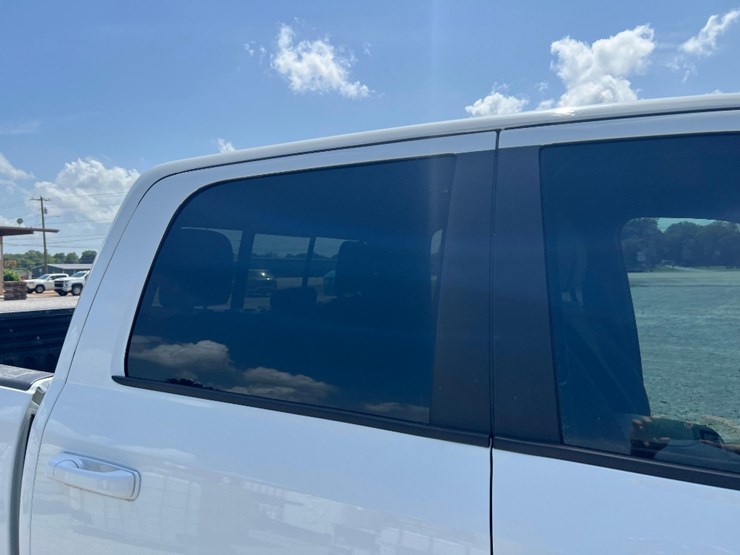 2022-dodge-2500-image-24