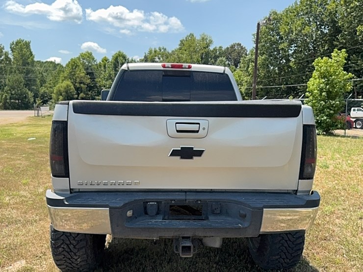 2007-chevrolet-2500-image-9