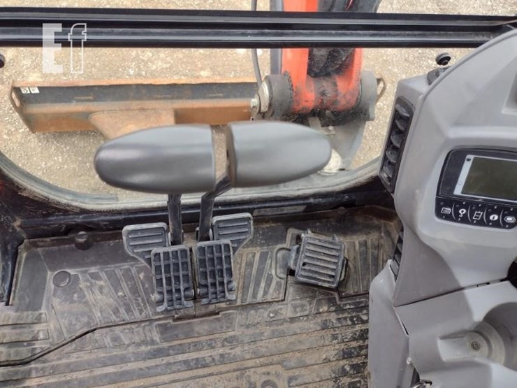 2019-kubota-u35-4-image-13