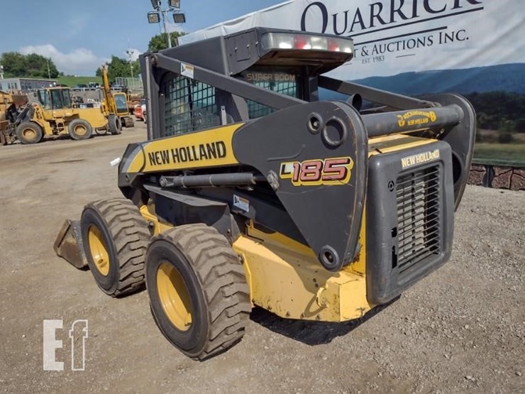 new-holland-l185-image-28