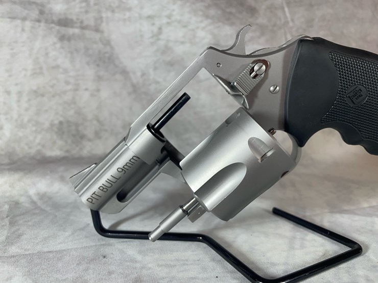 #4406-•-charter-arms-pitbull-9mm-luger-revolver,-sn:-22c07821-image-15