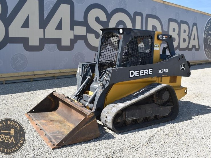 2019-deere-325g-image-2