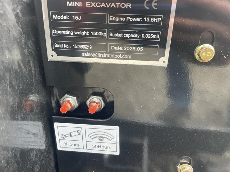 new-miva-mini-excavator-6.6t-image-7