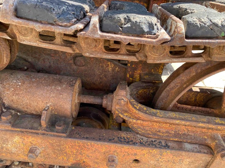 atc-crawler-forklift-image-13