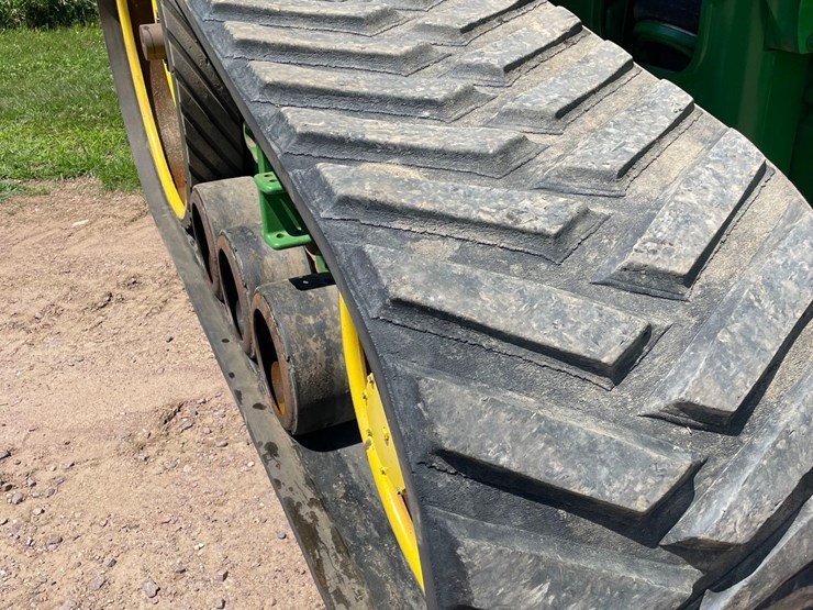 2013-john-deere-8360rt-image-25