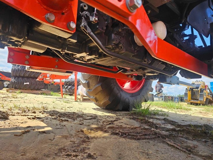 kubota-mx6000-image-7