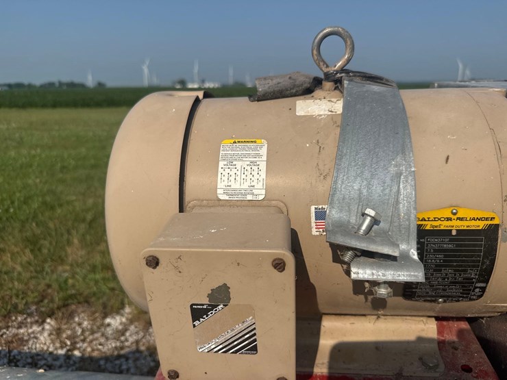 17’x10”-hutchinson-auger-image-12