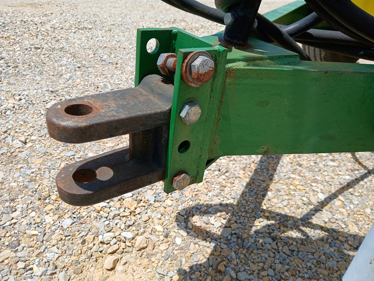 #20861-•-300-gallon-pull-type-sprayer-[pump-missing]-image-10