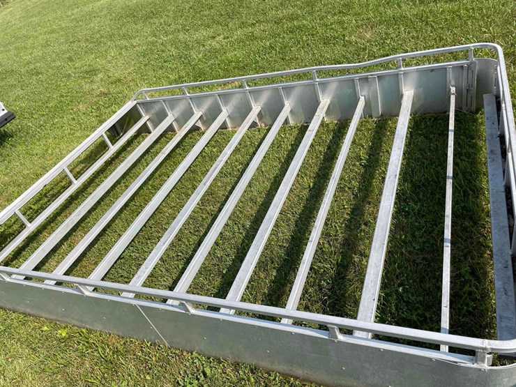 2006-8’x28’-c&c-aluminum-livestock-trailer-image-43