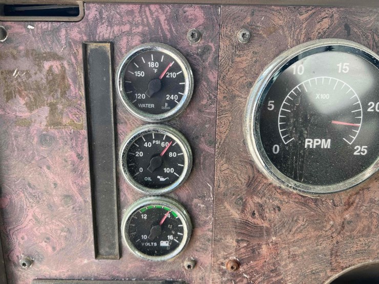 2002-international-9200i-image-59