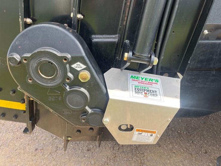 2023-meyer-ms485-vertical-beater-manure-spreader—1-owner-image-17