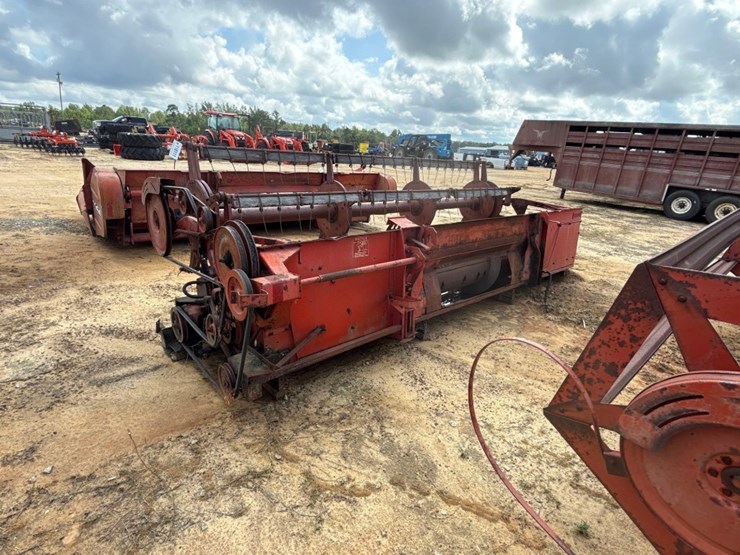 massey-ferguson-12-image-3