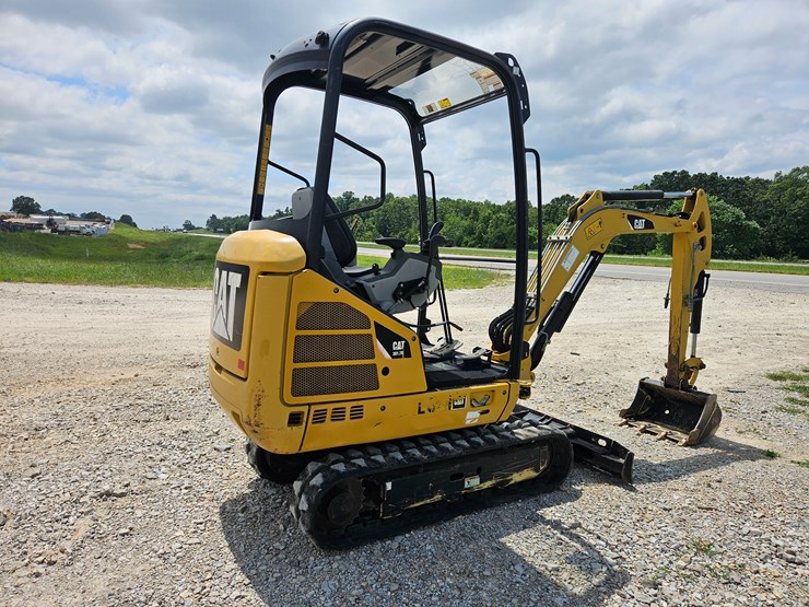 caterpillar-301.7-image-15