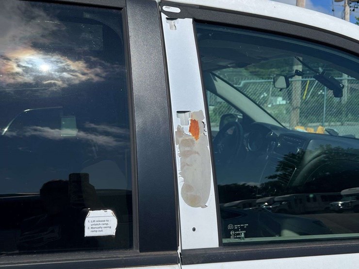 2014-dodge-grand-caravan-image-3
