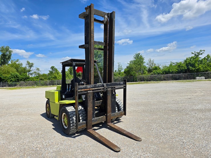#16610-•-clark-c500y165d-diesel-forklift-image-35