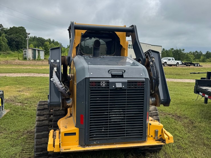 2023-deere-331g-image-6