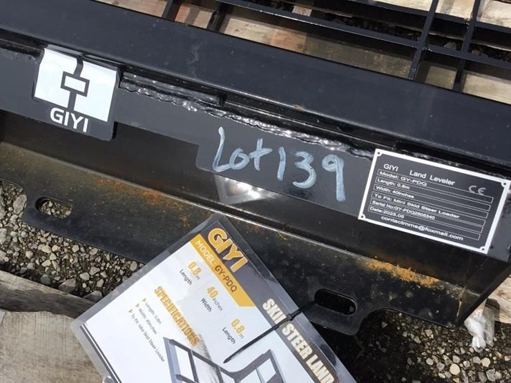 new-giyi-mini-skid-steer-land-leveler-image-2