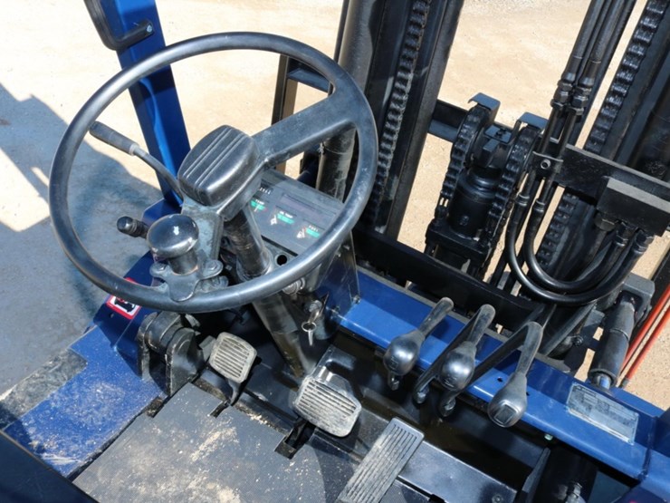 mitsubishi-fg35-image-23
