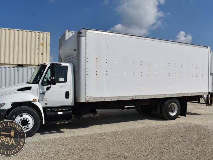 2006-international-durastar-4300-image-6