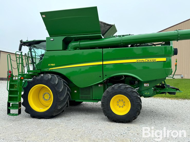 2023-john-deere-s780-image-8
