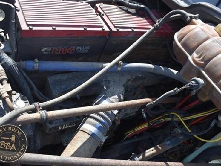 1997-freightliner-century-120-image-87