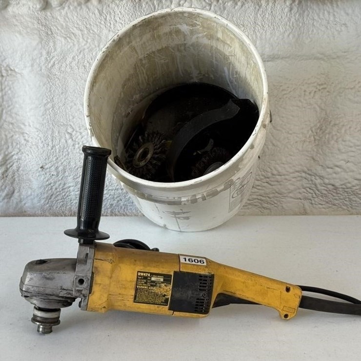 DeWalt 7 in Angle Grinder