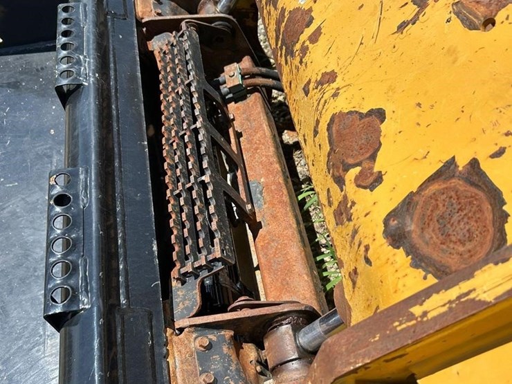 2015-caterpillar-279d-image-4