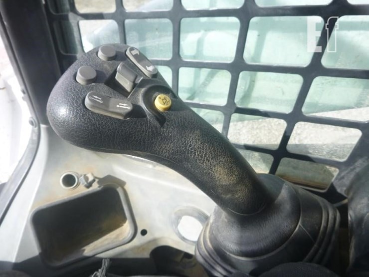 2018-bobcat-t595-image-9