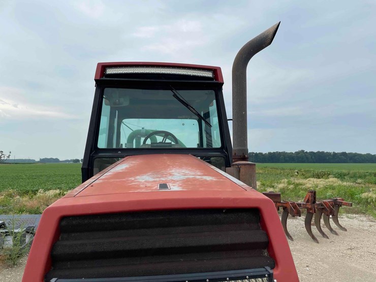 case-2294-tractor-image-3