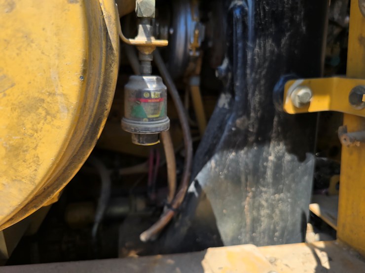 2005-caterpillar-953c-image-116