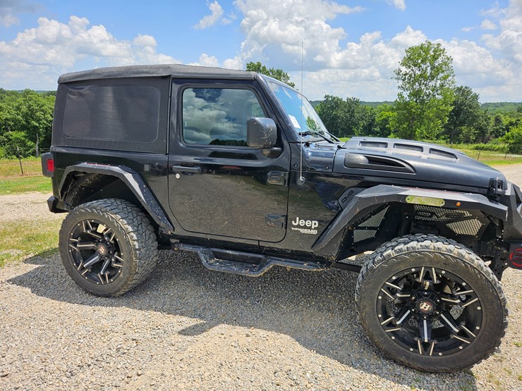 2021-jeep-wrangler-image-24
