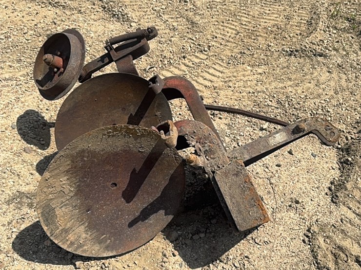 2-bottom-disk-plow-image-6