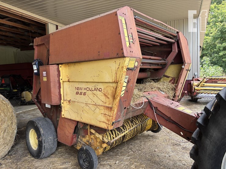 new-holland-855-image-6