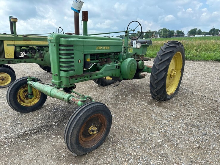 john-deere-bw-image-3