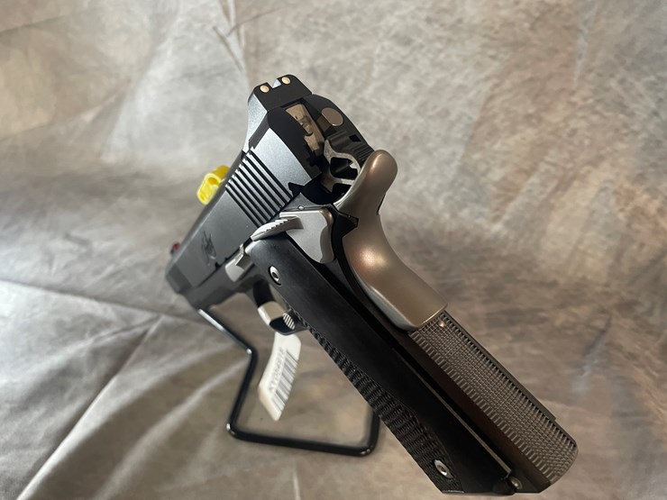 #4363-•-kimber-custom-1911-45-auto-pistol,-sn:-ky054918-image-11