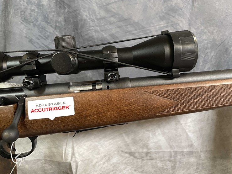 #4453-•-savage-93r17-17-hmr-bolt-action-rifle,-sn:-4161682-image-10