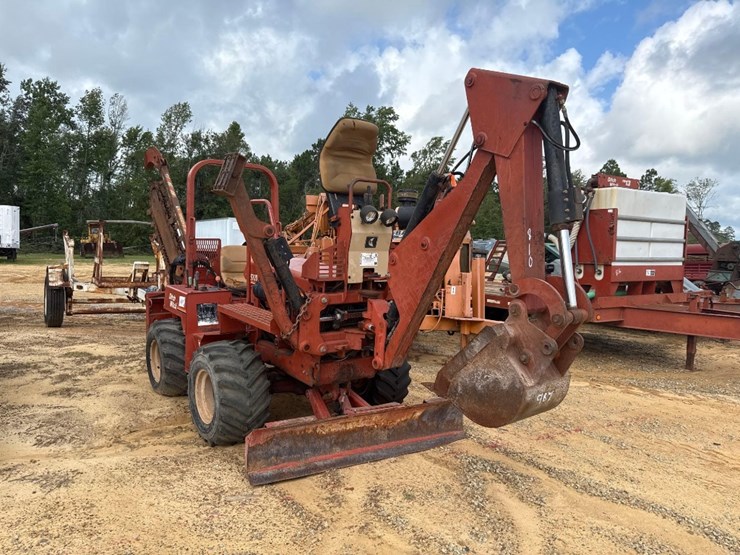 2002-ditch-witch-5700-image-1