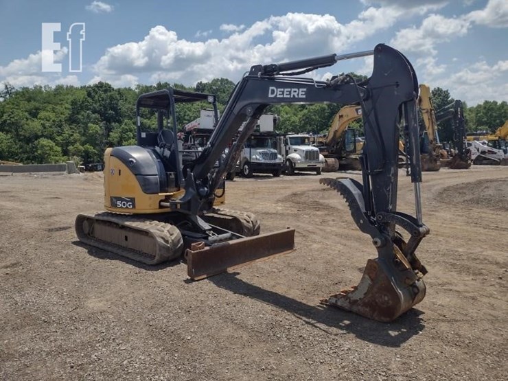 2017-deere-50g-image-47