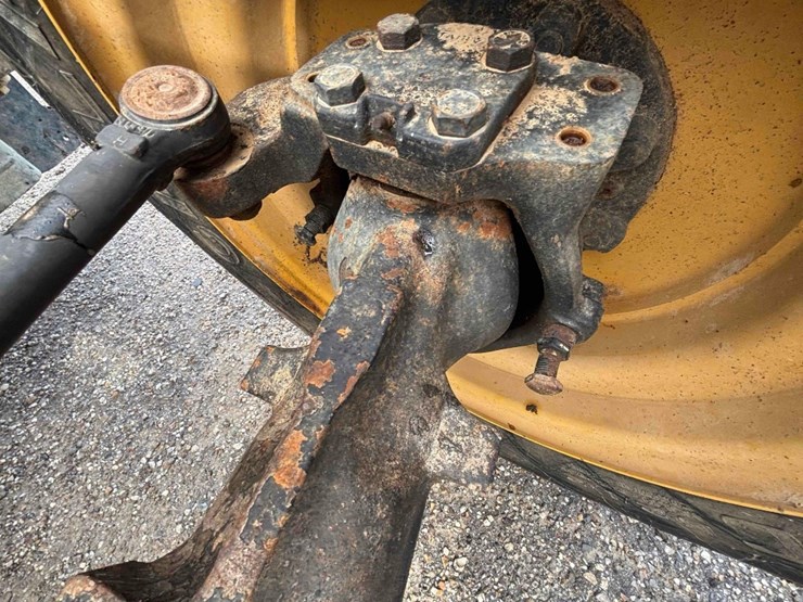 caterpillar-th407c-image-59