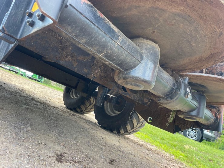 2023-meyer-ms485-vertical-beater-manure-spreader—1-owner-image-39